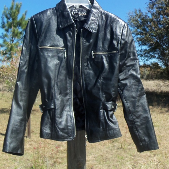 Colebrook & Co.  Medium black leather coat - Picture 5 of 5